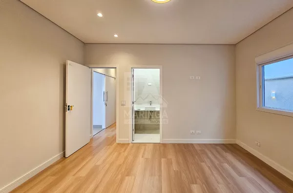 Casa a venda com piscina, 3 quartos (1 suíte) próx. Av. Mandacaru - Maringá Imóveis