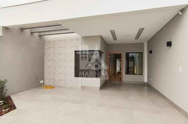 Casa para venda com 3 quartos sendo 1 suíte, Jd. Fregadolli, em Maringá PR