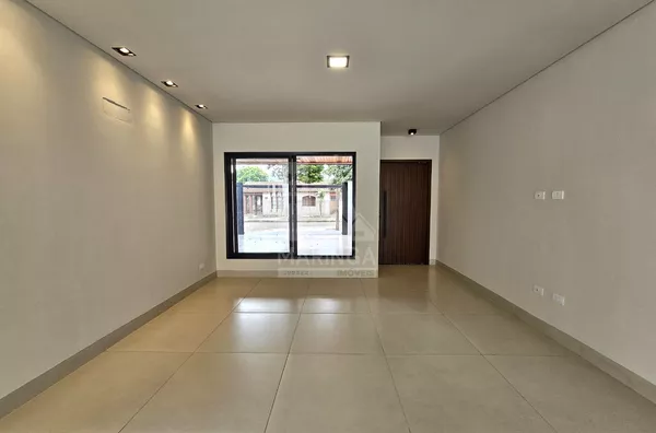 Casa NOVA para venda, 3 suítes, Piscina, 3 vagas de garagem, Parque Avenida, Maringá PR