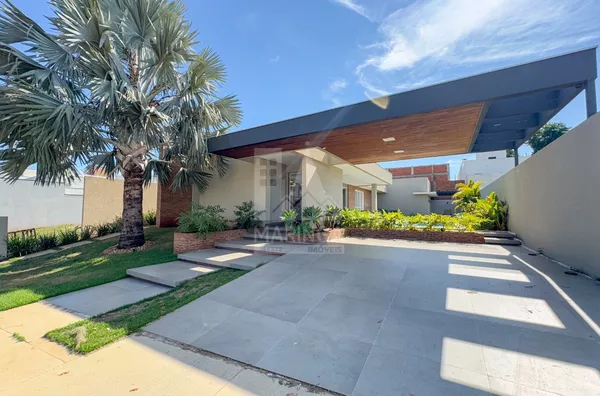 Casa mobiliada a venda no Porto Rico Resort, com 3 suítes,  piscina, churrasqueira, jardinagem, garagem para lancha