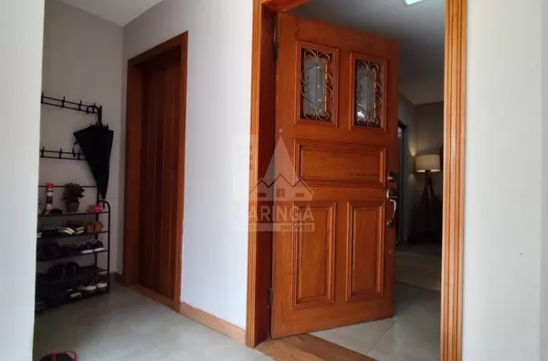 Sobrado para venda, 4 quartos com piscina,  Jardim Iguaçu, Maringá