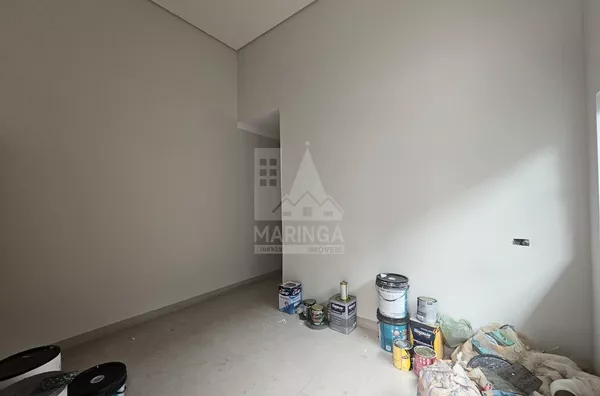 Casa para venda com 3 quartos sendo 1 suíte, com amplo quintal Vila Santa Isabel, Maringá PR