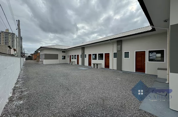 Loft para aluguel, 1 quarto(s),  Centro, Palhoça