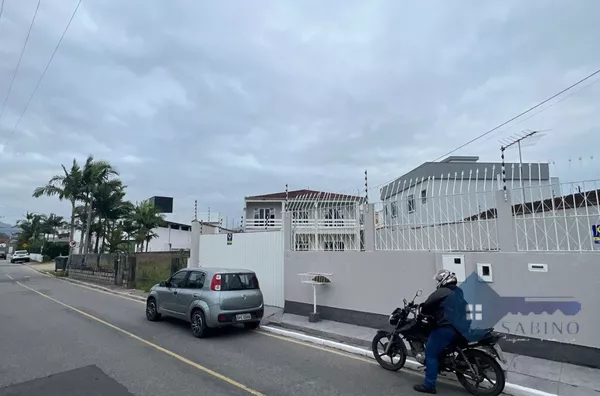 Casa comercial para aluguel, 14 quarto(s),  Centro, Palhoça