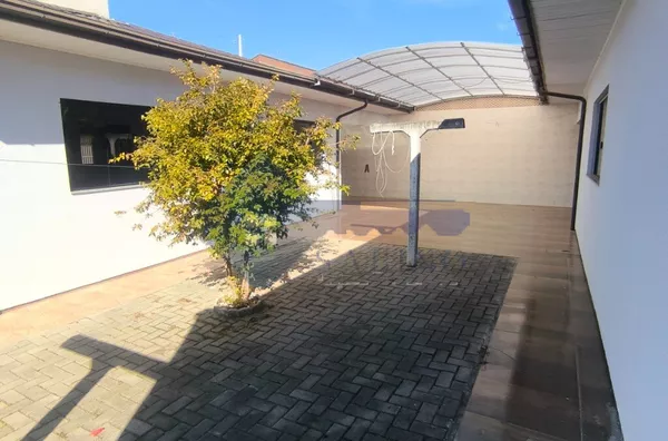 CASA PARA ALUGUEL E VENDA