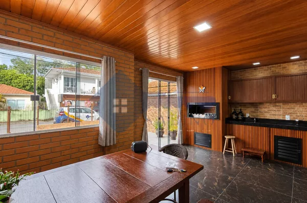Casa Alto Padrão para Locação - Barra do Aririú - Palhoça/SC