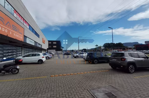 Loja Comercial de Alto Padrão com 1.914m² no Prime 101 - em Frente a BR-101 Palhoça - Foto 9