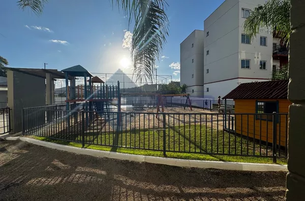 APARTAMENTO NO ARIRIU DE 2 QUARTOS