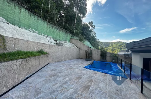 Excelente casa de alto padrão  em condomínio fechado , São José