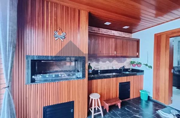 Casa Alto Padrão para Locação - Barra do Aririú - Palhoça/SC