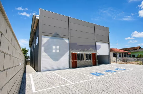 Galpão Comercial para Locação 574 m², Rio Caveiras, Próximo à BR-101, Biguaçu
