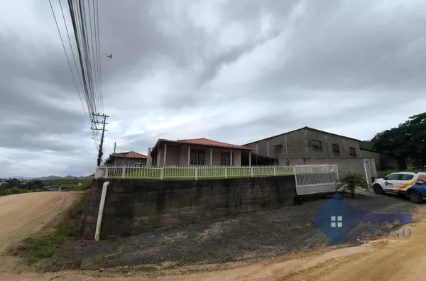 Casa para aluguel, 4 quarto(s),  Sertão Do Rio Bonito, Braço Do Norte