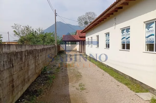Casa com 3 quartos no Pacheco pátio compartilhado - Foto 2