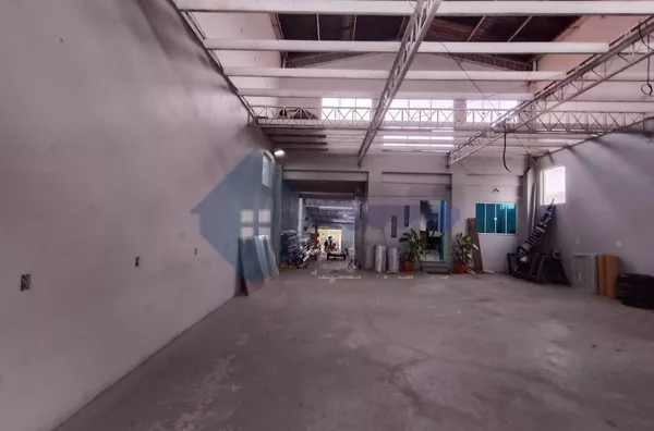 Galpão Comercial na Avenida Principal do Aririú | 530 m²l,  Aririu, Palhoça
