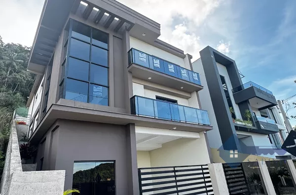 Excelente casa de alto padrão  em condomínio fechado , São José