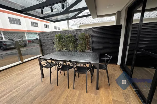 EXCELENTE APARTAMENTO TODO MOBILHADO A VENDA NO CENTRO DE PALHOÇA 