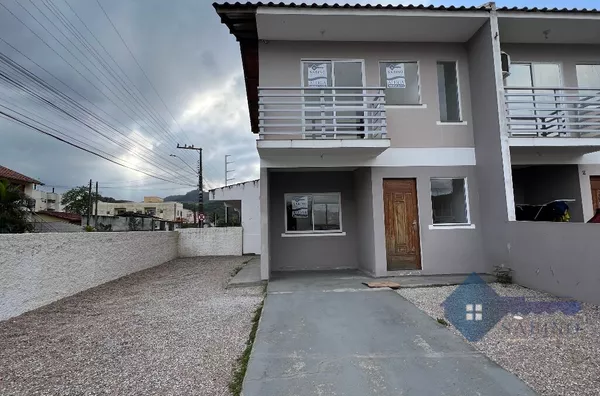 Sobrado para venda, 2 quarto(s),  São Sebastião, Palhoça