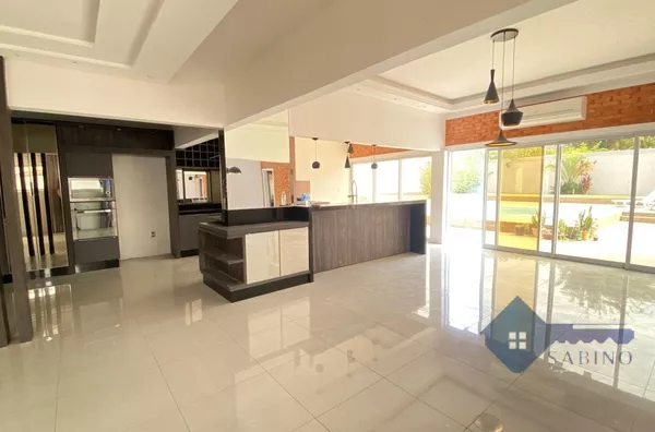 Casa para aluguel, 4 quarto(s),  Centro, Palhoça