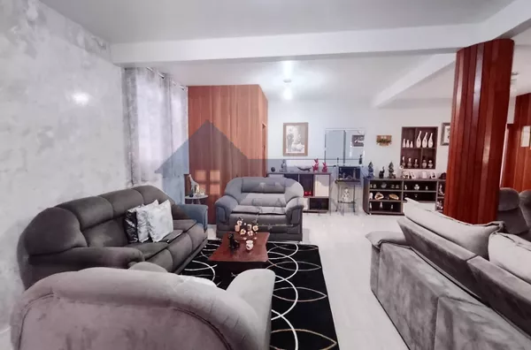 Casa Alto Padrão para Locação - Barra do Aririú - Palhoça/SC