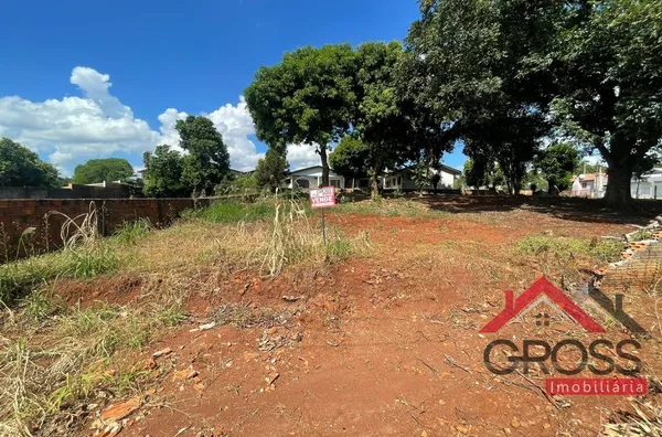Terreno a venda medindo 420m², localizado na Rua Aimorés no Centro de Capanema Pr. 