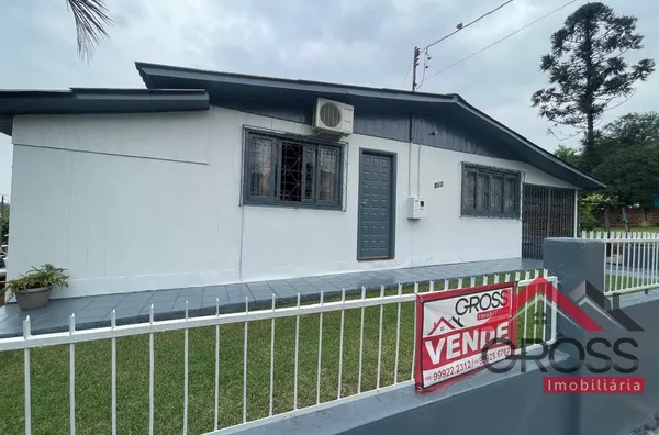 Terreno a venda localizado na Av. Governador Pedro Viriatto Parigot de Souza, com área total de 522m² podendo subdividir ficando: Um terreno de 252m² (apenas terreno); Outro terreno de 270m² (com casa). Pode ser vendido também apenas o terreno com casa.