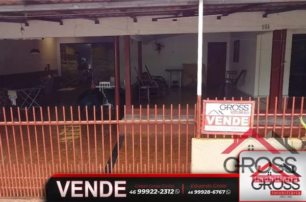  Casa a venda com potencial comercial localizada na Rua Minas Gerais medindo 300m² com terreno de 500m². Contém 4 quartos, sala, cozinha, banheiro, garagem.