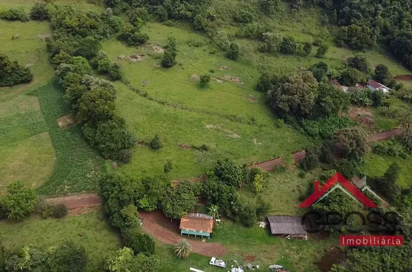 Chácara a venda medindo 35.000m², localizada na Linha Gaucha, em Capanema Paraná. Aceita proposta, pega caminhão ou carro no negócio. 