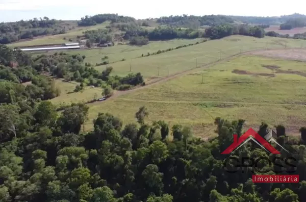 Chácara localizada a 5km da cidade com 3,5 alqueires, sendo 1.2 Alqueires mecanizados - Capanema - Foto 3