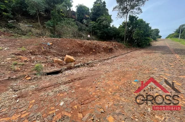 Terreno a venda medindo 387,2m² (16x24,2) localizado na Rua Mato Grosso, Centro, próximo ao Hospital Sudoeste, em Capanema Pr. 