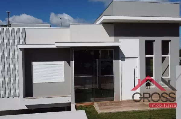 Excelente Imóvel residencial novo, todo murado, medindo 212m², com terreno de 320m².Contém 2 quartos, 1 suíte, sala, cozinha, lavanderia, garagem ampla com 2 vagas, área de festas. Localizado na Rua Otávio Kischner em Capanema Pr.