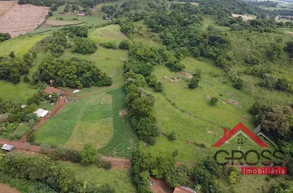 Chácara a venda medindo 35.000m², localizada na Linha Gaucha, em Capanema Paraná. Aceita proposta, pega caminhão ou carro no negócio. 
