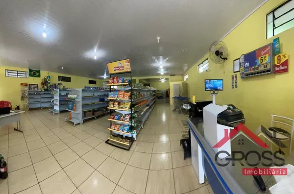  Mercado a venda contendo as seguintes especificações: 460m²; Terreno de aproximadamente 650m²;  Localizado no Bairro São José Operário, em Capanema Pr.     