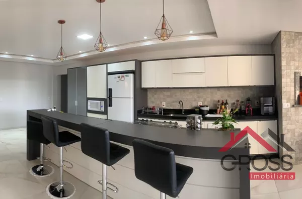 Apartamento com 190m² privativo, mobiliado com móveis planejados - Centro de Capanema