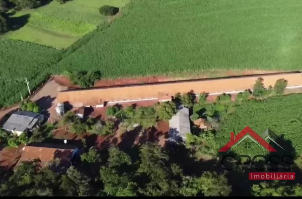 Sitio localizado a 500m da Cidade - Casa em Alvenaria - Galpão para avicultura - Capanema 