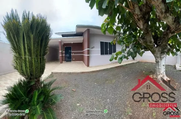 Imóvel a venda com metragem de aproximadamente 130m², contendo 1 quarto, 1 suíte, sala, cozinha, banheiro, garagem. Terreno de 500m² (10x50), localizado no Bairro São José Operário, em Capanema Pr. 