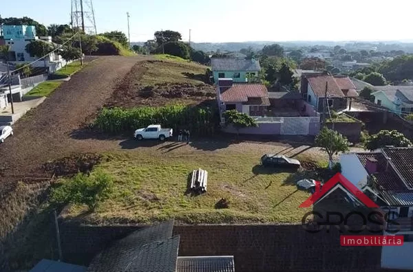 Terreno a venda medindo 361m², localizado no Loteamento Bazzanella em Capanema Pr, com uma vista linda.