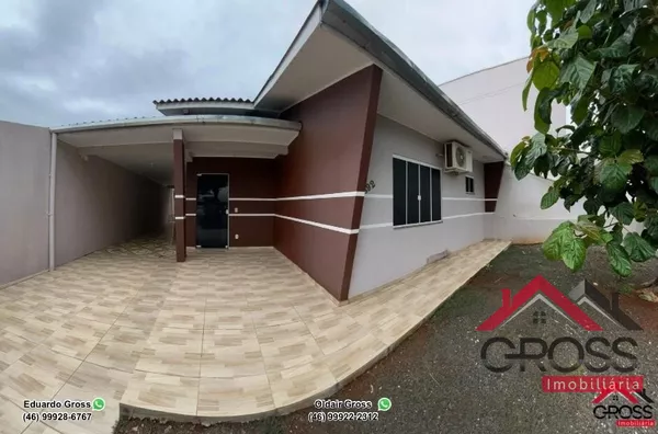 Imóvel a venda com metragem de aproximadamente 130m², contendo 1 quarto, 1 suíte, sala, cozinha, banheiro, garagem. Terreno de 500m² (10x50), localizado no Bairro São José Operário, em Capanema Pr. 