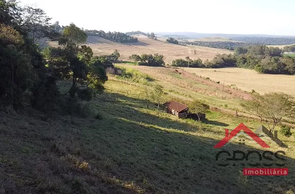 Chácara para venda,  - Contendo 2,5 Alqueires com 2 casas em alvenaria