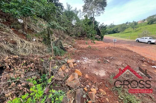 Terreno a venda medindo 387,2m² (16x24,2) localizado na Rua Mato Grosso, Centro, próximo ao Hospital Sudoeste, em Capanema Pr. 