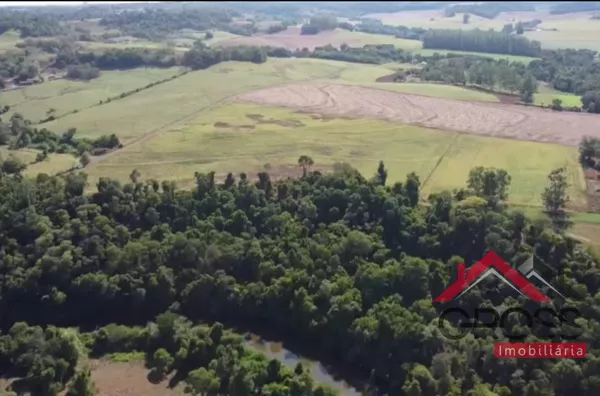 Chácara localizada a 5km da cidade com 3,5 alqueires, sendo 1.2 Alqueires mecanizados - Capanema - Foto 2