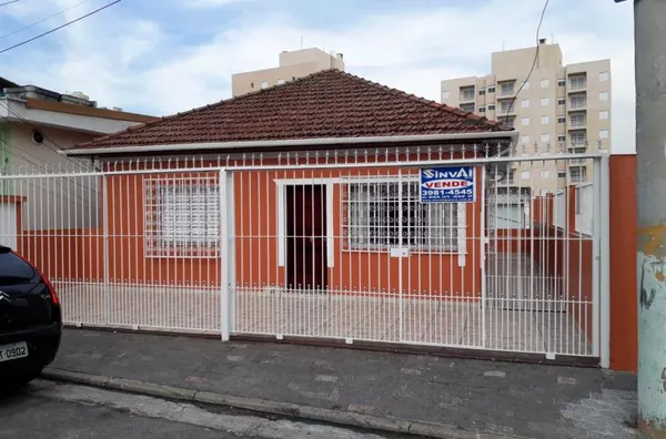 REF: 7069V - TERRENO COM 3 CASAS TERREAS  PARA VENDA