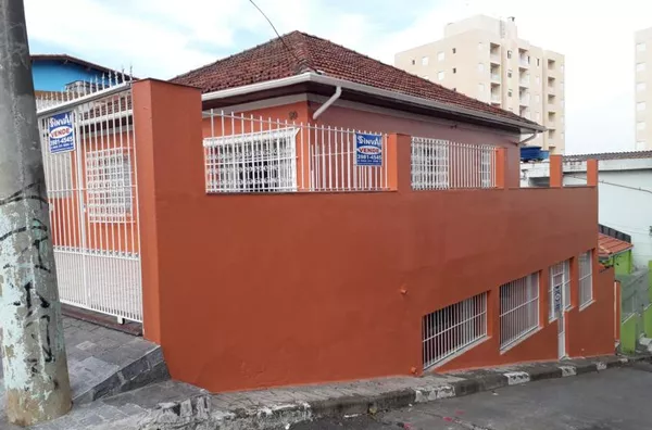 REF: 7069V - TERRENO COM 3 CASAS TERREAS  PARA VENDA