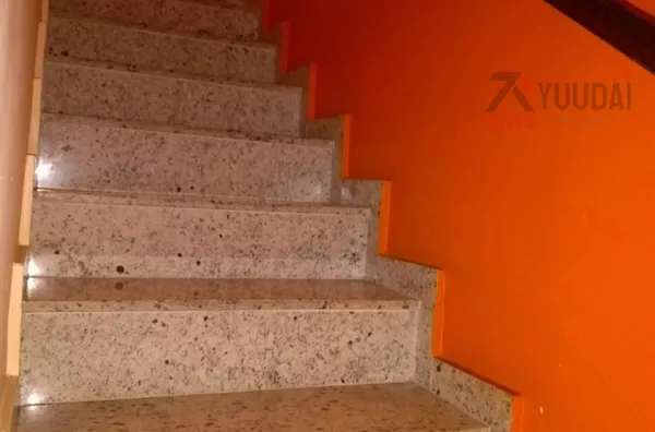 ESCADA ACESSO AOS DORMITÓRIOS