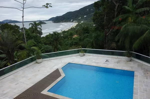 Casa à VENDA, 6 suíte(s), Balneario Praia do Perequê, Guarujá