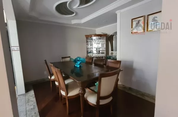 Sobrado à VENDA, 8 quarto(s), Vila Santa Isabel, São Paulo