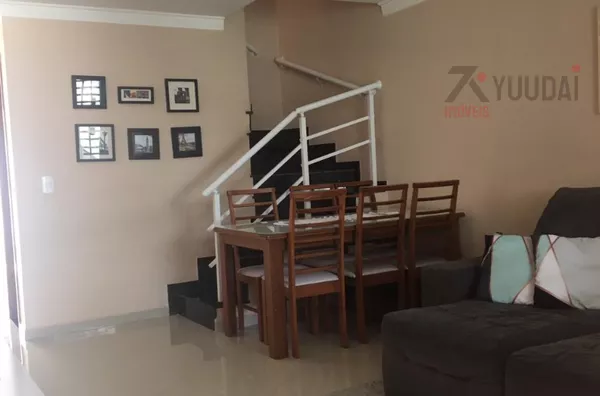 Sobrado à VENDA, 3 suíte(s), Vila Araguaia, São Paulo