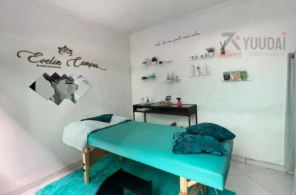 Edícula (quarto com banheiro)