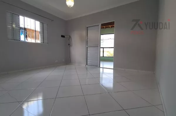 Dormitório 3 com sacada ampla