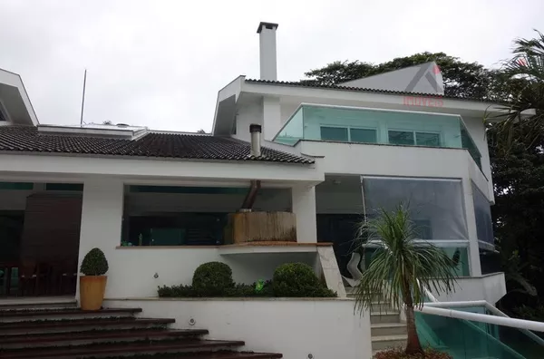 Casa à VENDA, 6 suíte(s), Balneario Praia do Perequê, Guarujá