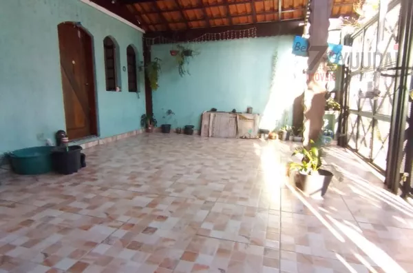 Casa à VENDA, 2 quarto(s), Vila Carrão, São Paulo